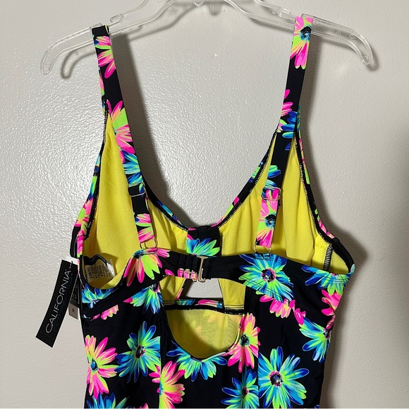 3/$20 💥California Waves NWT One Piece Swimsuit Black Neon Floral Keyhole Bust - Picture 7 of 12